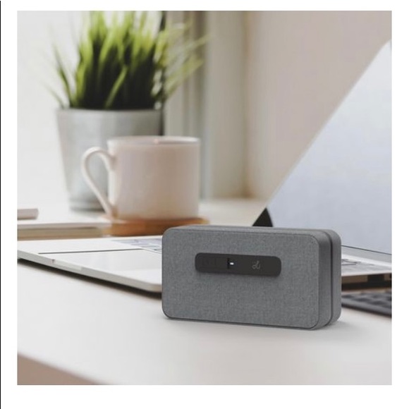 UV-C  Sanitizer Collapsible Travel Bag (keys,phone, etc) - Picture 6 of 9